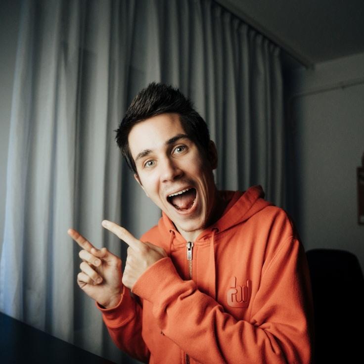 J.D. Khandelwal, Client Relations Director, discussing corporate gifting strategy with business clients